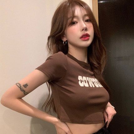 1pcs retro Spice Girls short-sleeved t-shirt women 2024 summer Slim thin high-waisted exposed navel short top ins tide