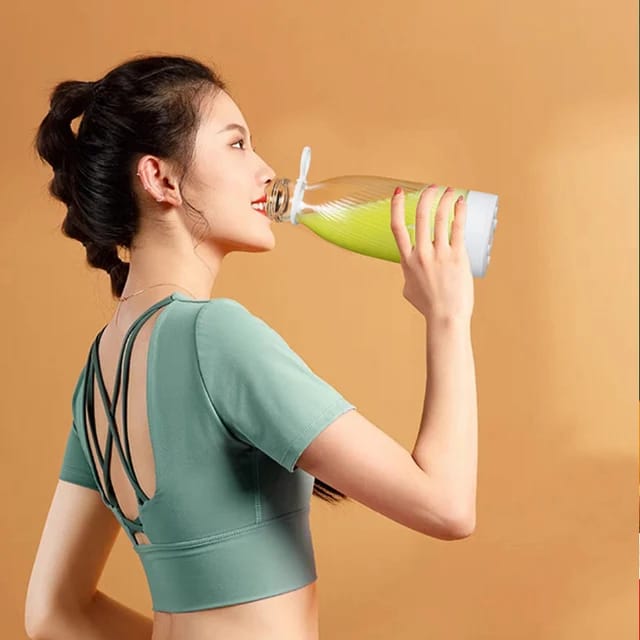 Portable Blender Bottle with a changer Bottom Lid