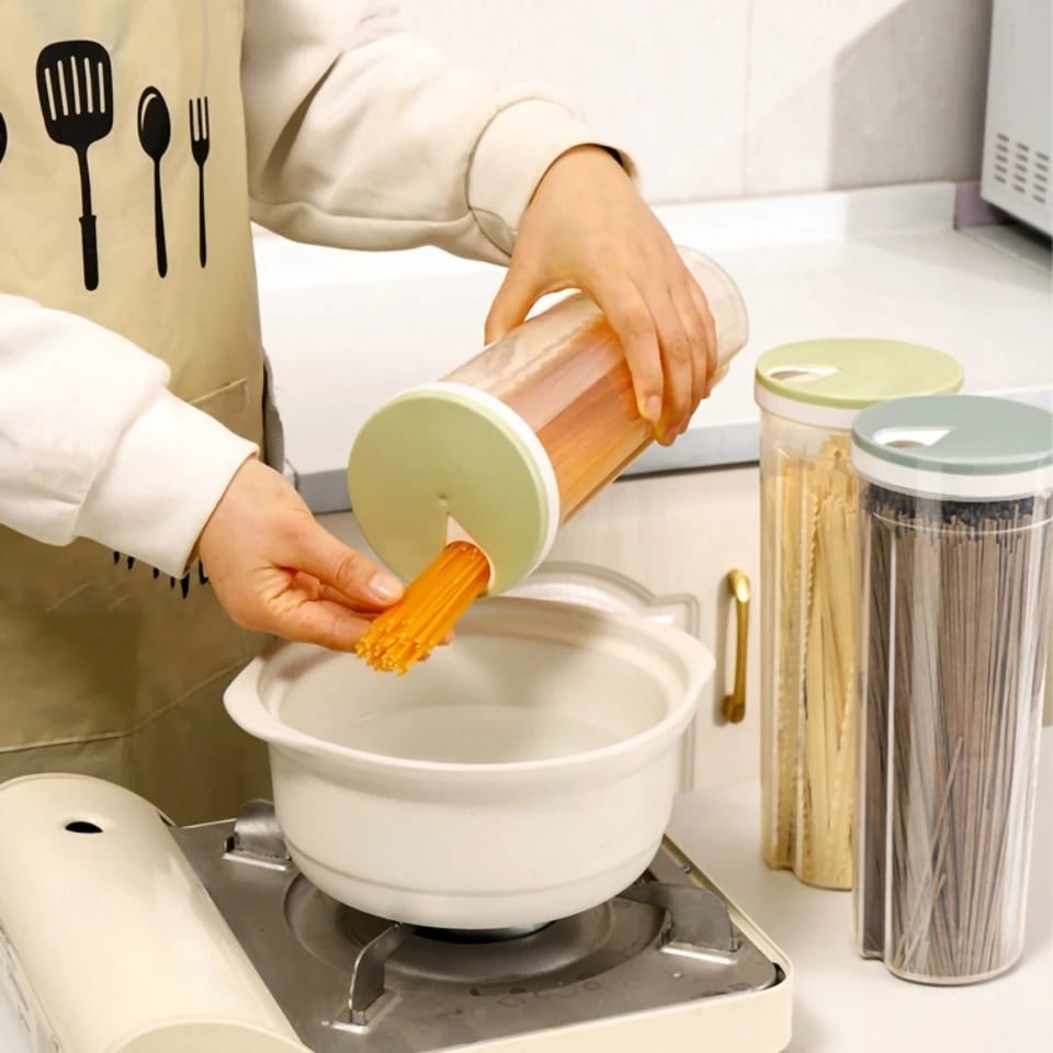 Spaghetti container