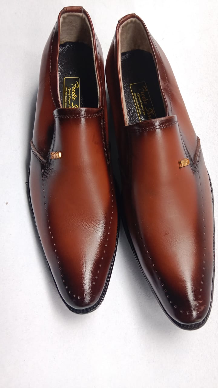 Pure leather Men Casual Official Formal Business Shoes Normal Fitting Rubber Sole PURE Leather Sizes 39-46 Slip On Shoes Generic All Weather Shoes Colour Black Anti Slip Design