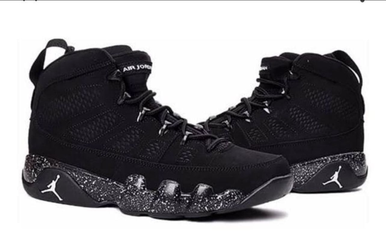J9  latest  ORIGINAL Trendy FashIonable sneakers for Men