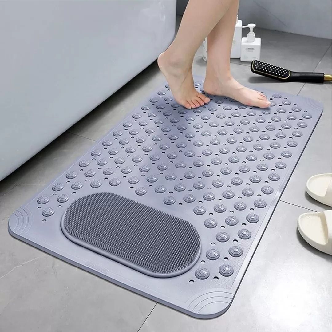 Anti slip bathroom mat with foot scrub 45cm by 60cm