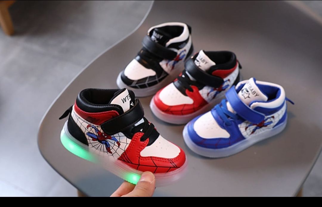 Kids shoes Lightweight non-slip Children for Children Mesh Breathable Sneakers boys Sneakers spiderman themed