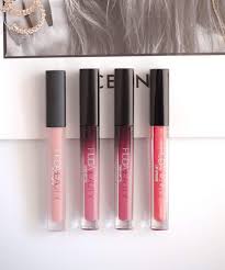 HUDA liquid matte nude lipstick