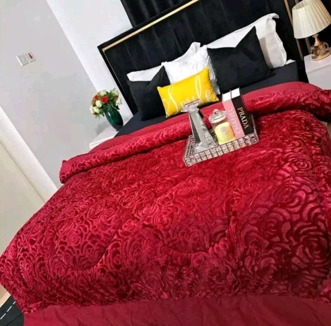 Warm soft Velvet Blanket Shiny Velvet Duvet Blanket Luxurious Single Velvet Blanket 5*6 1Pc