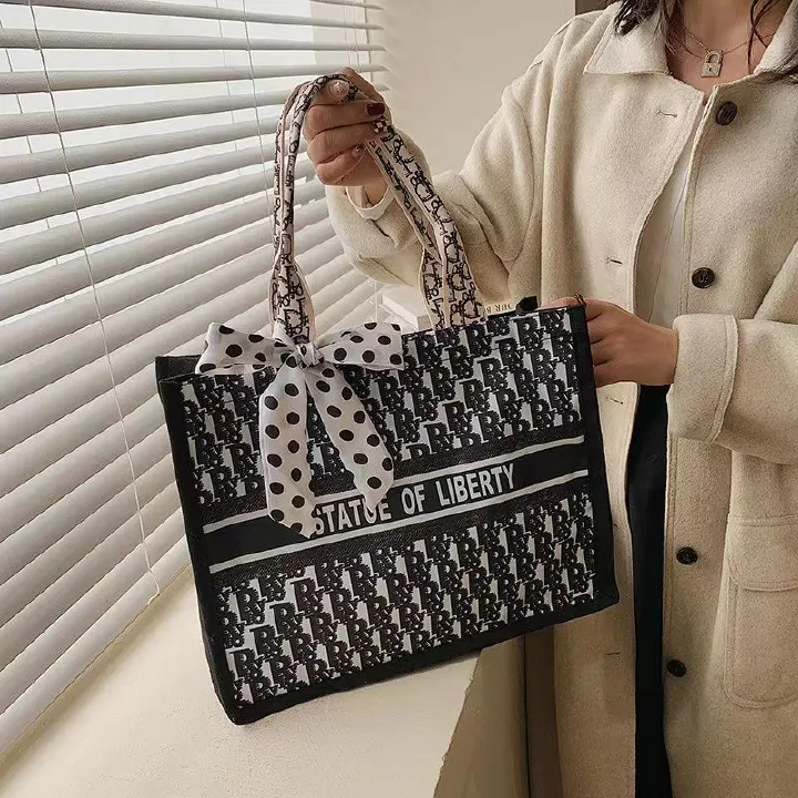 Exquisite Workmanship Canvas Shoulder Large Capacity Silk Scarf Women's Casual Tote Bag