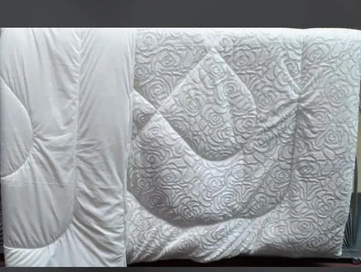 Super Warm Heavy Soft Woolen White Duvet Blanket - Fluffy White Duvet