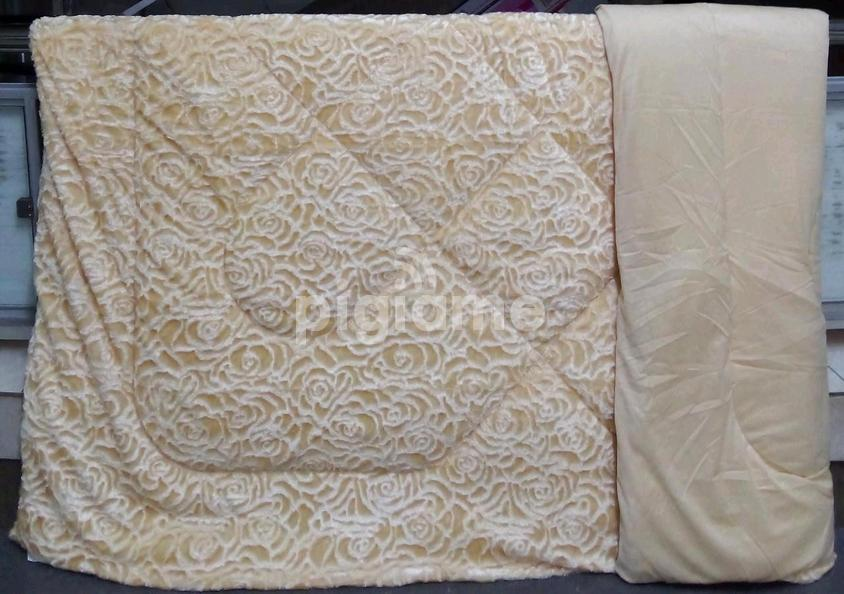 Super Warm Heavy Soft Woolen White Duvet Blanket - Fluffy White Duvet