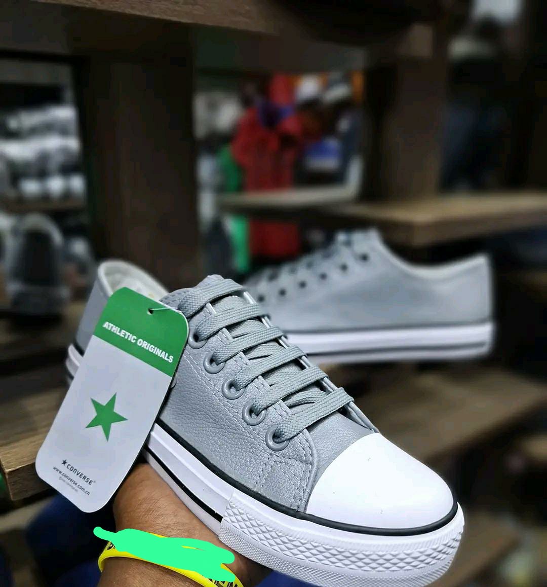 New Arrival⚡️Quality 💯⚡️unisex all stars leather 👌🔥💥unisex rubber shoes🔥🔥