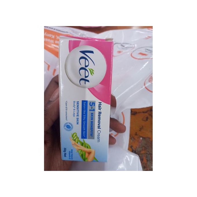 Veet Shaving Cream (Sensitive Skin)