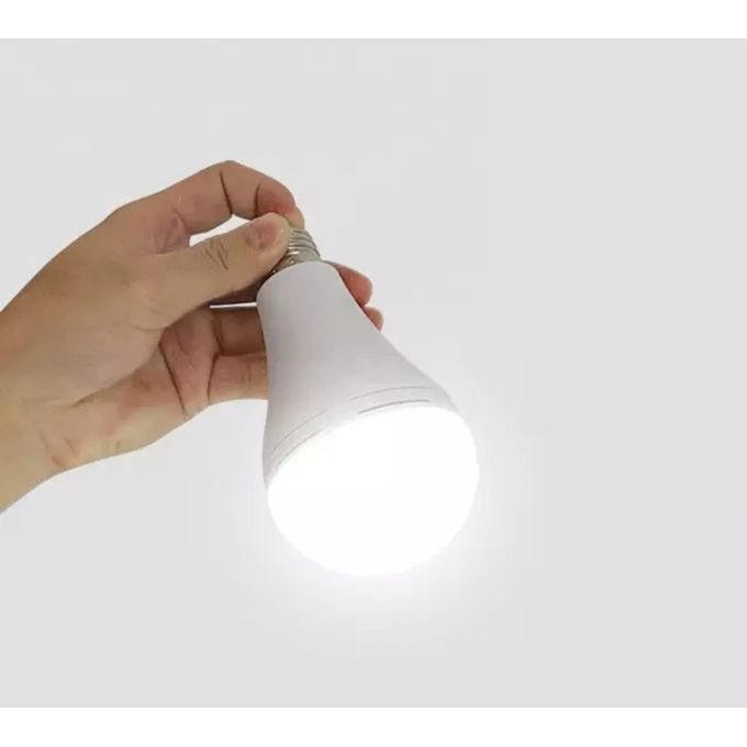 Dp Smart Intelligent Rechargeable Energy Saving LED Bulb