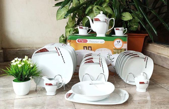 47 pcs dinner set ceramic squate;
This Premium elegant table set will be a great addition to your table and a bright accent in the interior of your kitchen