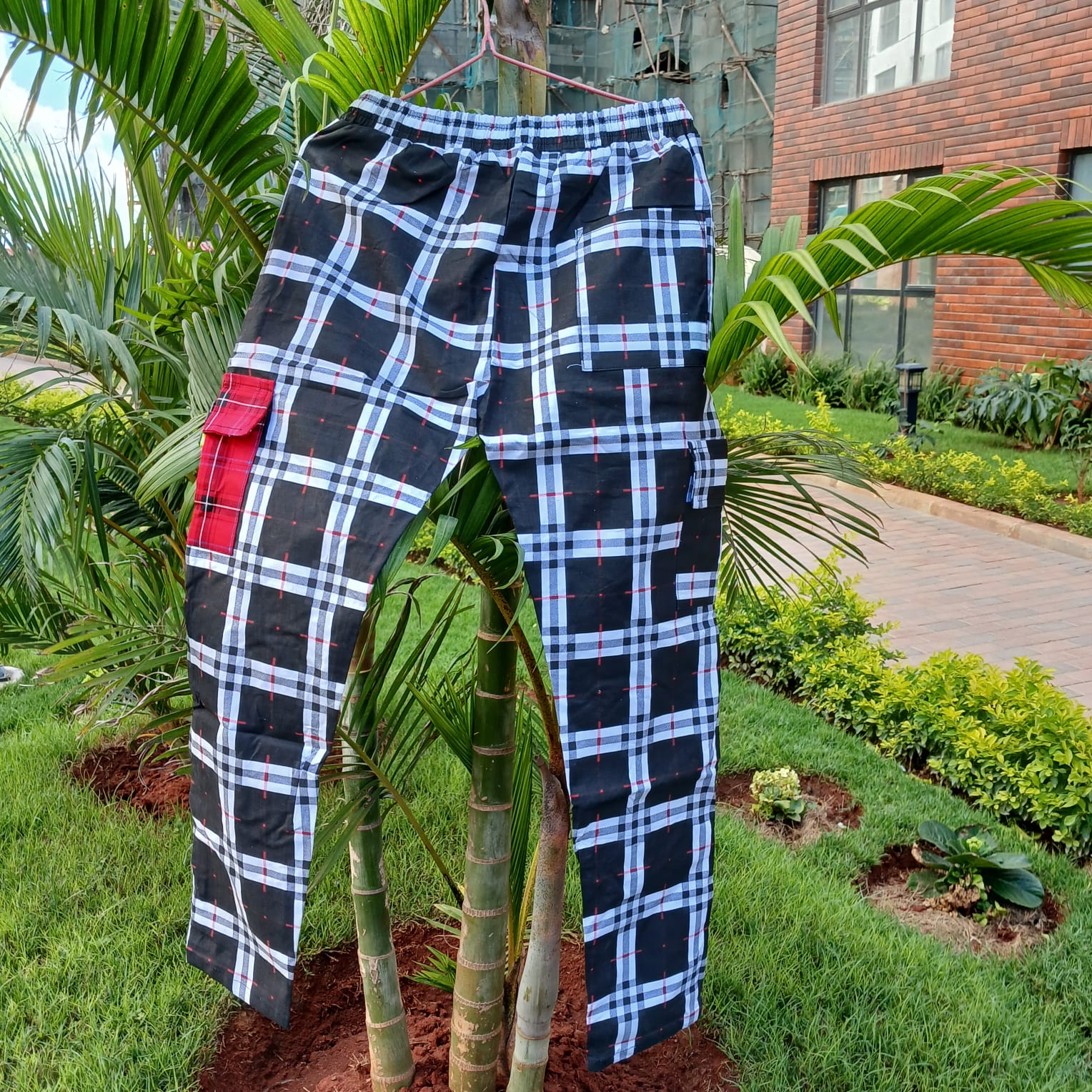 unisex hippopSummer Zipper Pockets Cargo Pants Casual Sports Slim Pants Joggers for both ladies and men/black and red striped  as picture