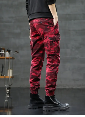 CAMOUFLAGE PANTS GREEN WE ONLY HAVE SIZE 33
