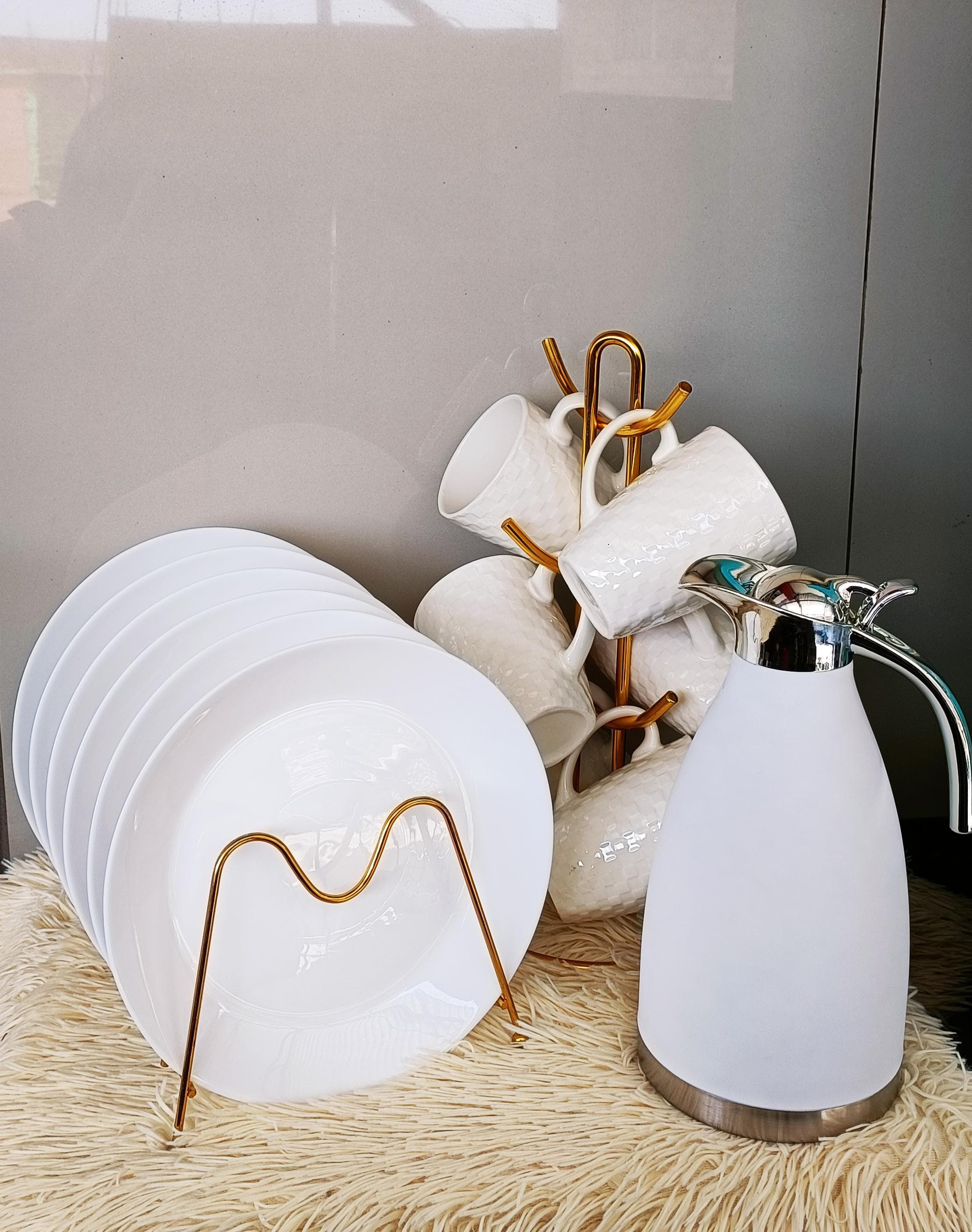 LIMITED TIME OFFER.🧐🤩😛 13pcs  Dinner Sets6 Plates, 6Cups and 1 Unbreakable Flask;This dinner set has all you need to set a table decently