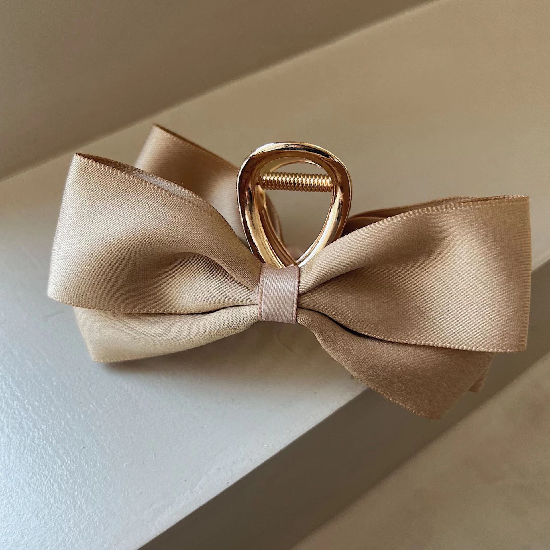 Simple Elegant Angel Satin khaki Bow Hair Grab Clip Hair Clip Shark Clip Back Head Plate Hair Claw