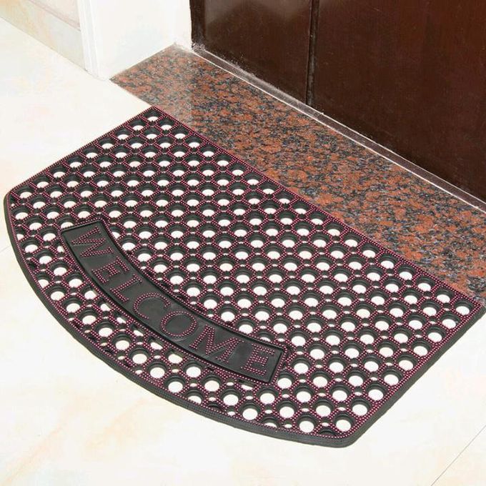 Welcome Rubber Doormat Door Mat, With Rubber Anti-slip.Small rubber teeth, help scrape shoes and boots clean, as well as trap dirt and snow.
Its non-slip backing helps prevent it from shifting