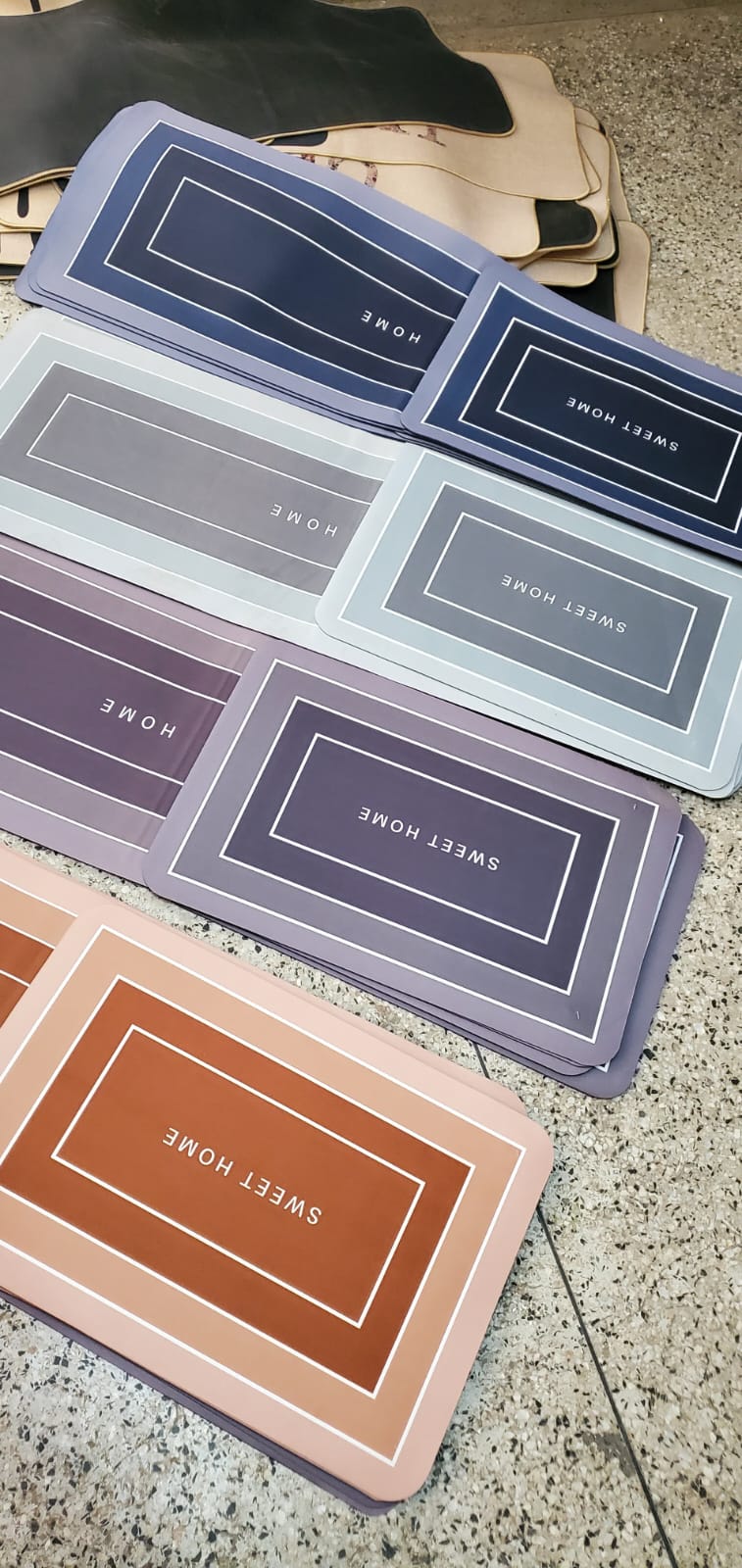 3D kitchen mat RUBBER  The waterproof surface and strong durable material help keep the shape of the mat, even with extended and heavy use.Fatigue mat are easy to clean. The waterproof surface repels