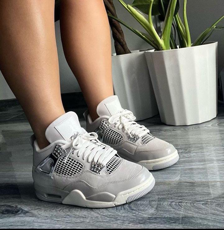New Arrival  Air Jordan 4 Frozen Moments Unisex Sneakers; Original & Best Quality Men's /Women Shoes J4 Sneakers