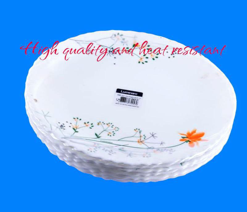 Set of 6 Luminarc Flowered Plates Very durable.
Microwave safe to use.
Dishwasher safe.
Scratch resistant.
very Affordable and pocket friendly.