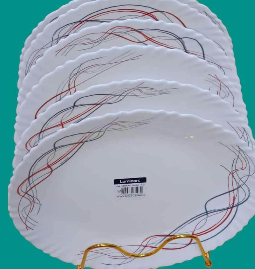 Set of 6 Luminarc Flowered Plates Very durable.
Microwave safe to use.
Dishwasher safe.
Scratch resistant.
very Affordable and pocket friendly.