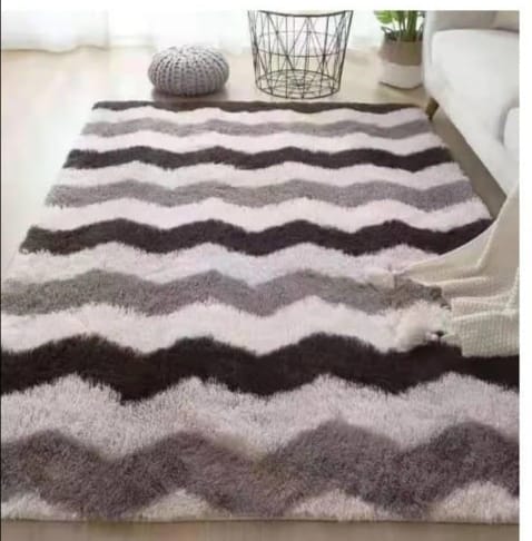 HIGH QUALITY 3D (5*8) TURKEY FLUFFY PATERNED CARPETS, AMAZING TEXTURE AND SHAPE. VERY PRESENTBLE CARPETS AND DOORMATS