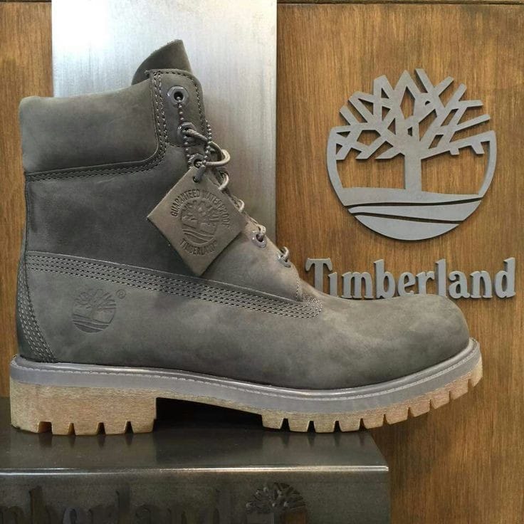 ORIGINAL TIMBERLAND BOOTS, COMFORTABLE CLASSY BOOTS, FASHIONABLE, OFFICIAL AND CASUAL SHOES