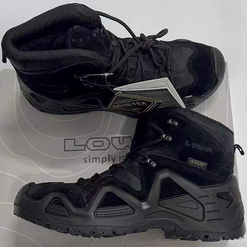 ORIGINAL LEATHER LOWA low cut BOOTS, TACTICAL MILITARY BOOTS, CAMOUFLAGE BOOTS. HEAVY DUTY.