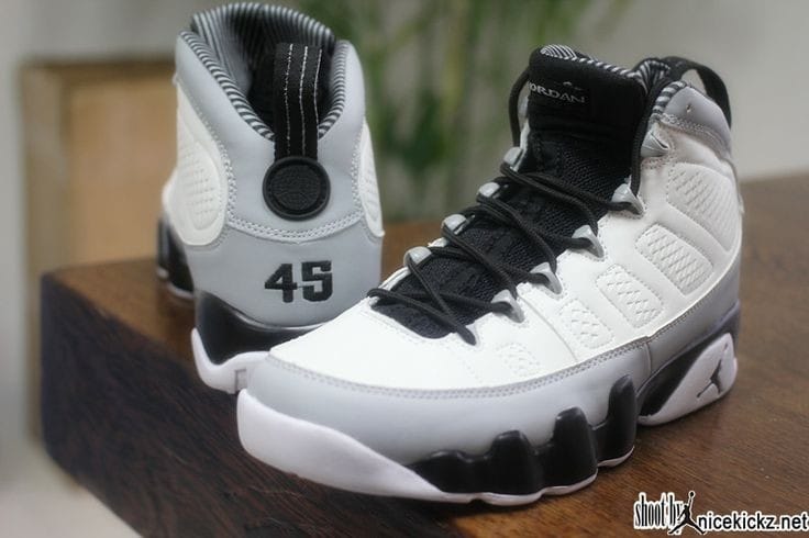 ORIGINAL NIKE AIR JORDAN 9, FASHIONABLE SNEAKERES BLACK AND WHITE. (AIR FORECE 1 AIRFORCE)