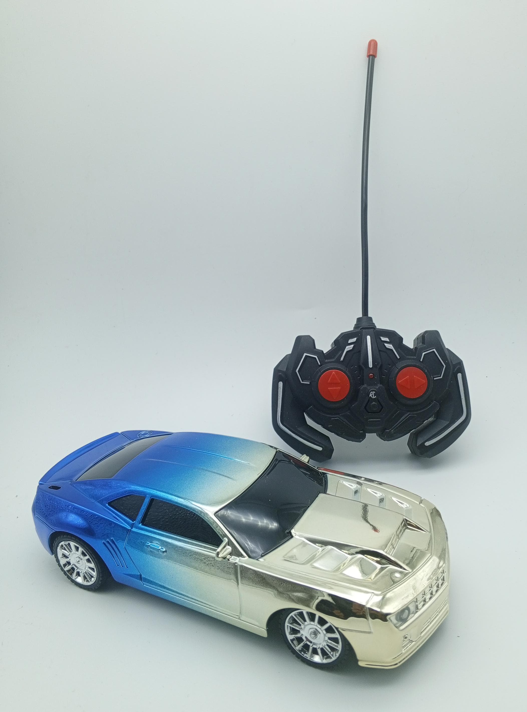 Remote Control Speed Racing Car Toy For Kids.Remote Control  Speed Racing Car Toy. Glides well on smooth surface both indoor & outdoor, such as wall, floor, window, glass, ceiling. Have fun everywhere