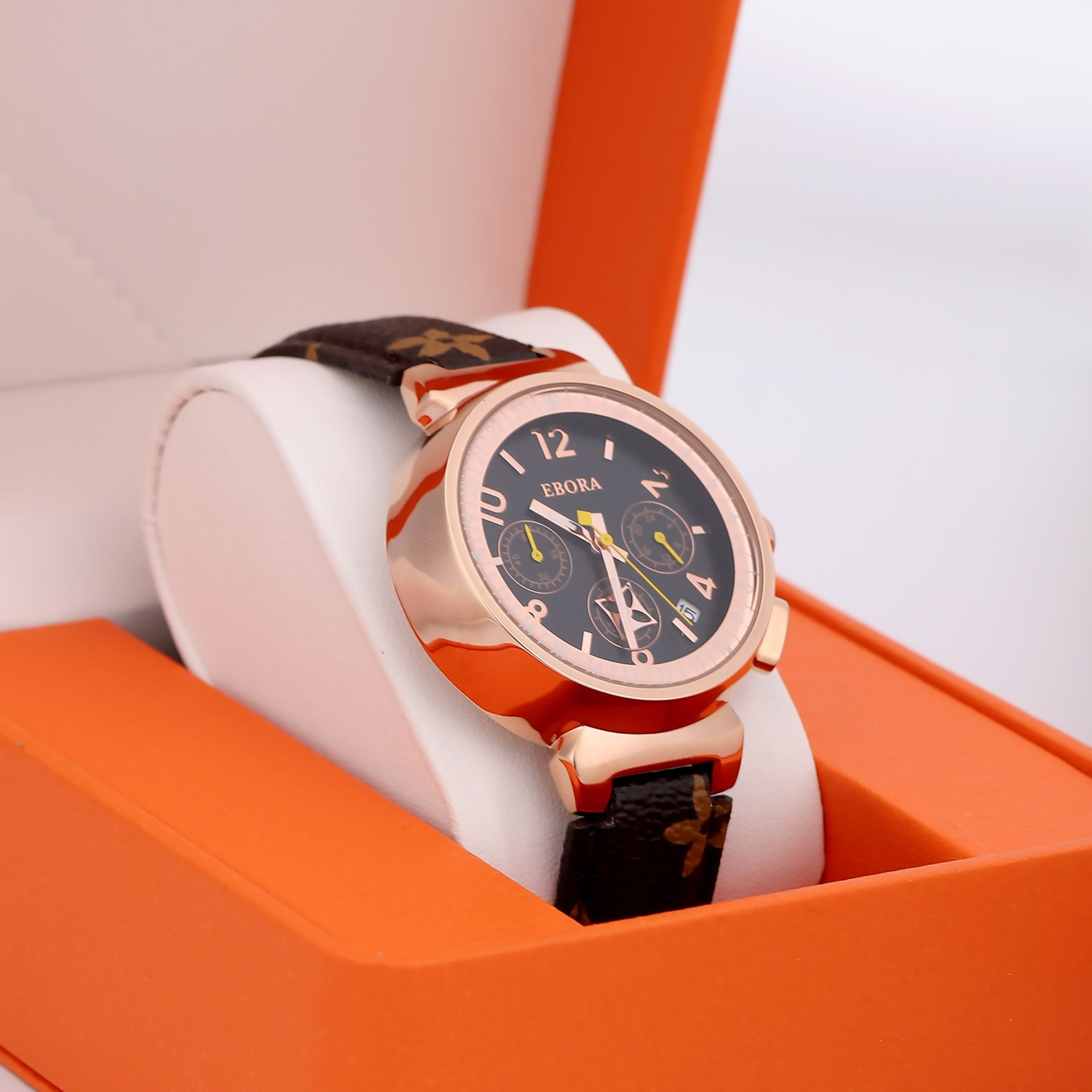 Fashion Woman Watch bracelet luminous analog watch retro luxury leather Waterproof round watch quartz watch rose gold Quartz Wristwatch / Saa ya zamani ya kahawia ya quartz