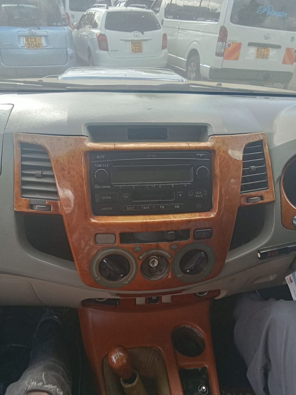 Toyota Hilux Fitted with 9 inch Android Radio System 2+32GB with Car play & Android auto