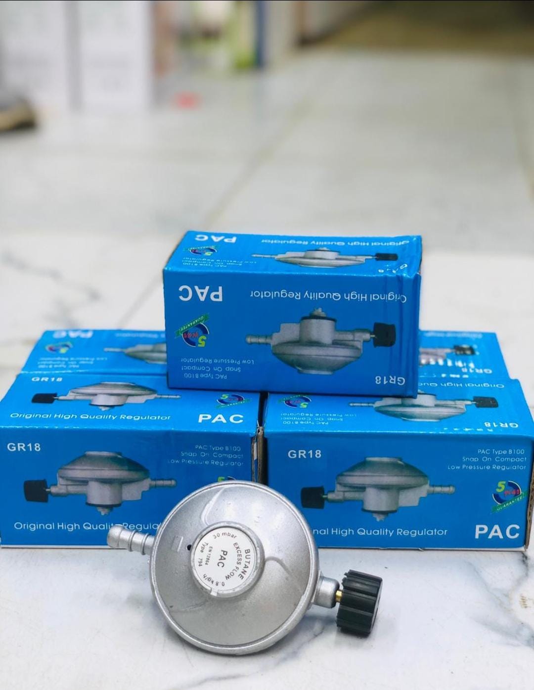 Pac Regulator Gas 6KG // Gas Regulator For 6 KG - Grey .