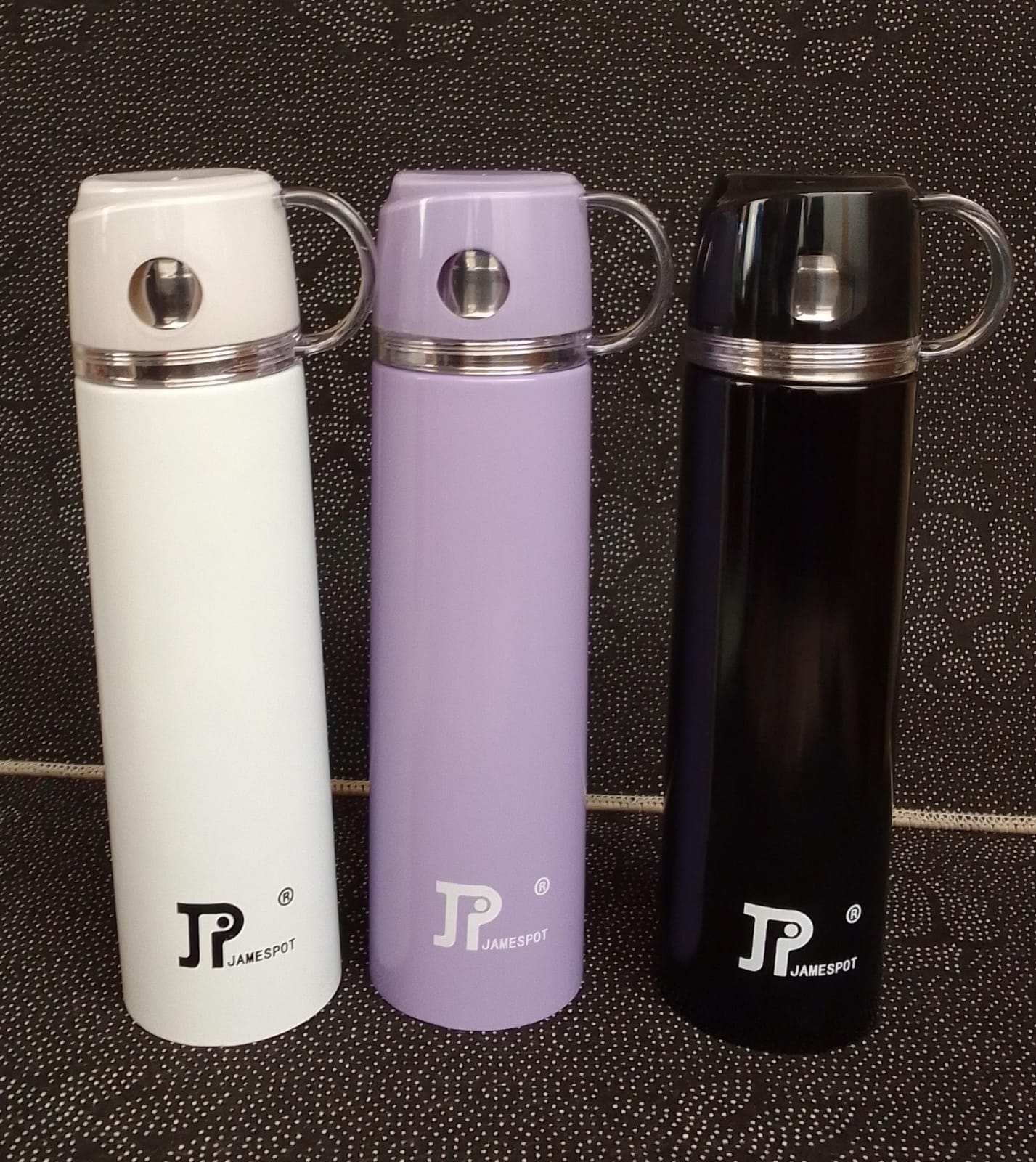 High Quality Portable Thermos Bottle with cup. The thermos cup is developed from the thermos bottle. The principle of heat preservation is the same as the thermos bottle, but people make the bottle in