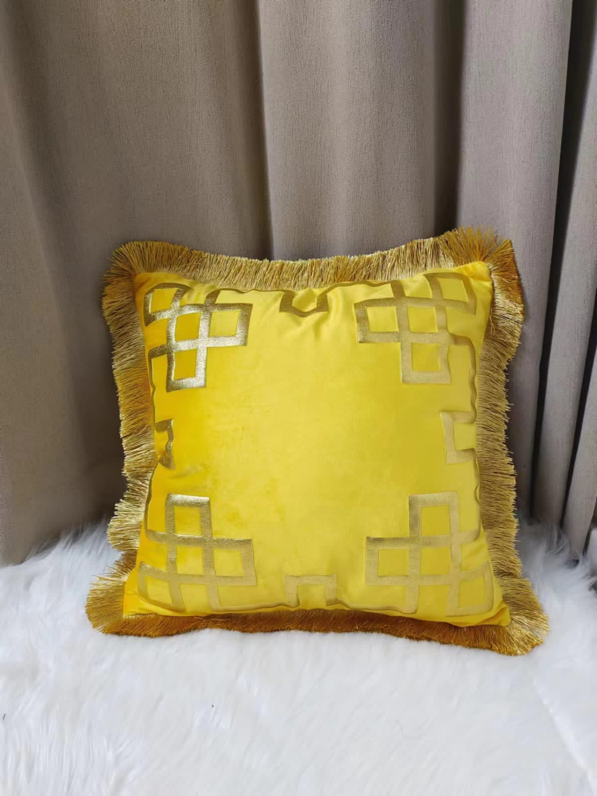 Sofa Sets Gold Fluffy Pillow Inserts One size Pilllow Inserts For sofa chair pillows