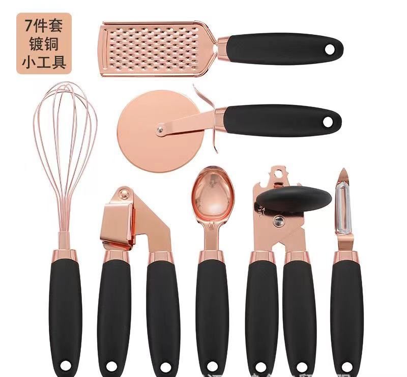7 PCS High quality 7pcs Kitchen gadget set/copper plated serving spoons

Consist of whisk,grater,pizza cutter,garlicpress,can opener ,ice-cream scoop and peeler silicon