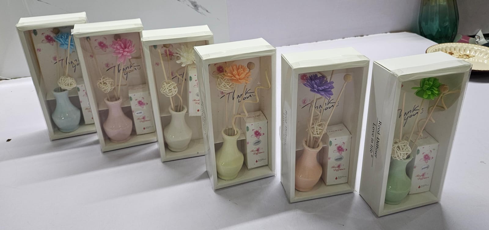 Decorative flowers &ceramic vase Reed diffuser  with 50ml long lasting essential oil LAVENDER,LILY,OCEAN,ROSE,JASMINE
