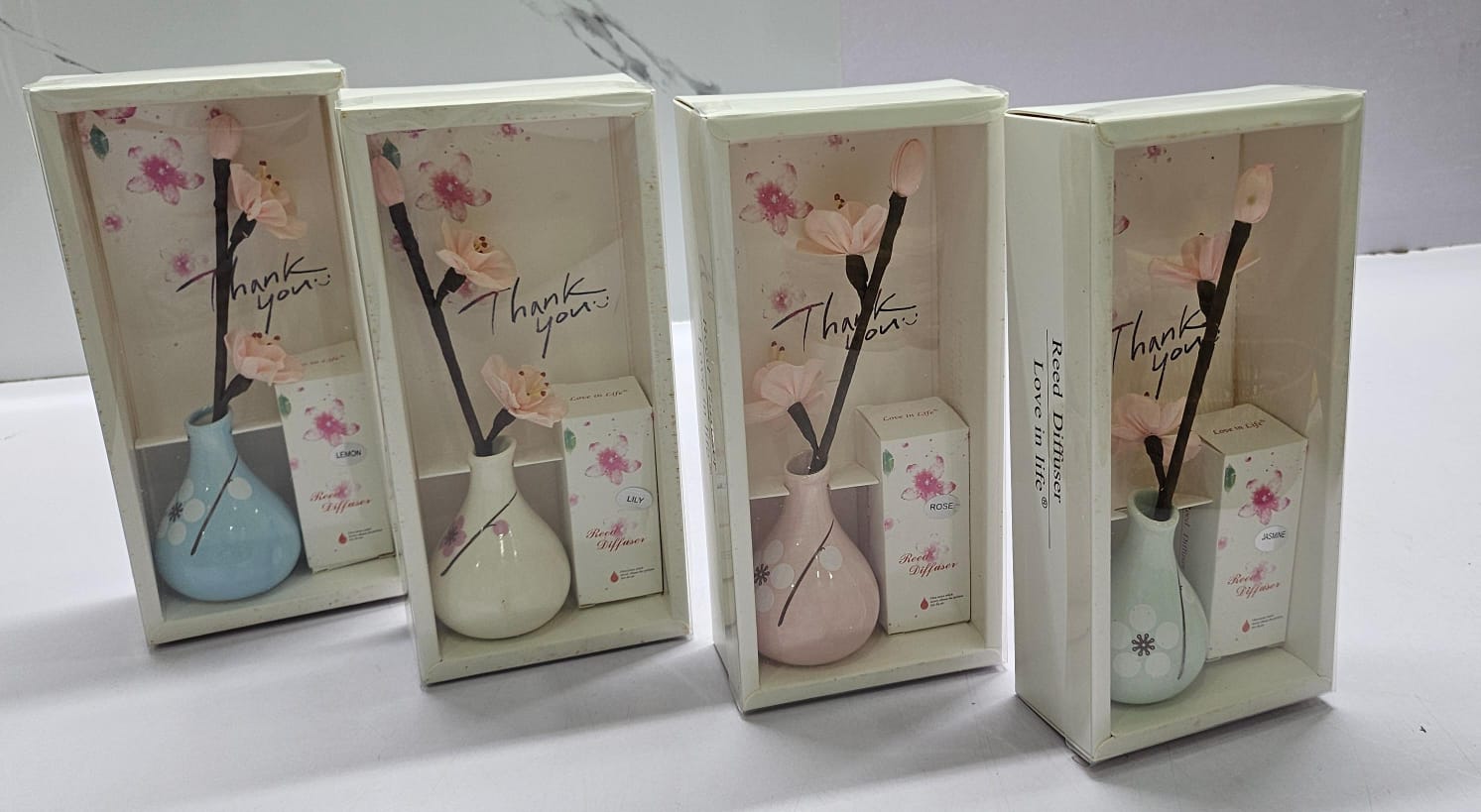 Decorative flowers &ceramic vase Reed diffuser  with 50ml long lasting essential oil LAVENDER,LILY,OCEAN,ROSE,JASMINE