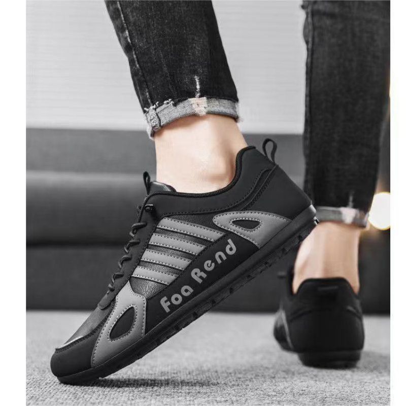 Men's Texture Comfortable Dry Breathable Ultra-Light Soft Sole Leisure Running Black Travel Sneakers