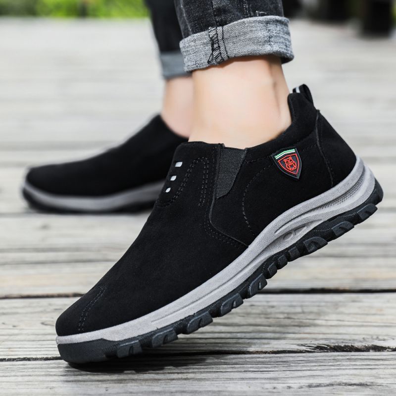 Men's Outdoor Breathable Light Walking Lazy Shoes Casual Slip-On Casual Sports Shoes Sneakers