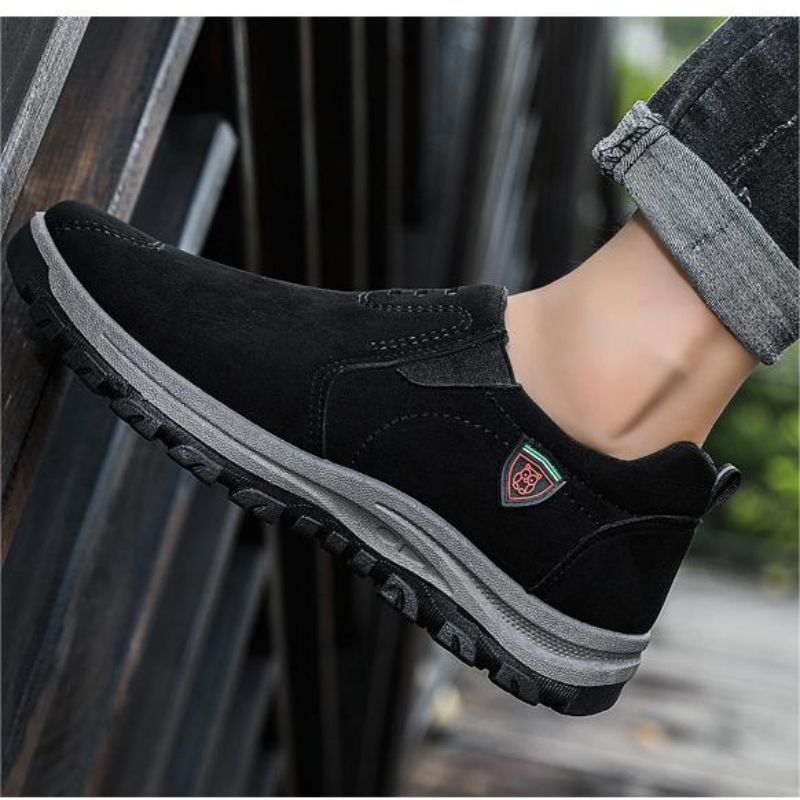 Men's Outdoor Breathable Light Walking Lazy Shoes Casual Slip-On Casual Sports Shoes Sneakers
