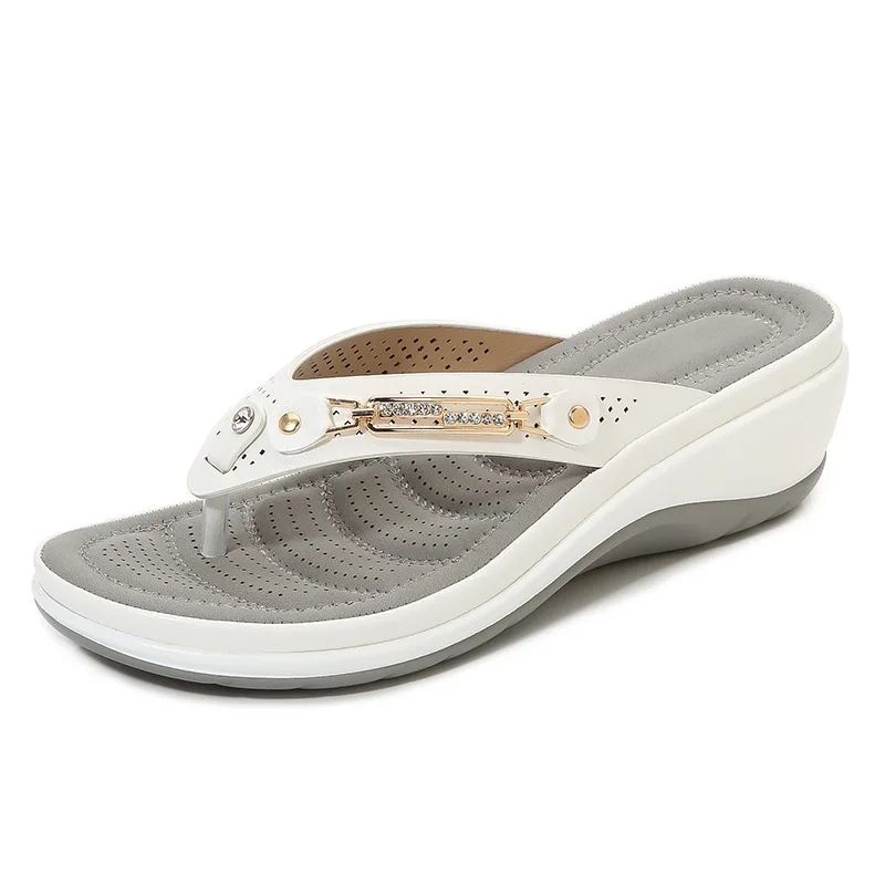 2024 Women's Slippers Summer New Fashion Metal Button Slides Shoes Wedge Beach Sandals Women Outside Platform Leisure Flip Flops
