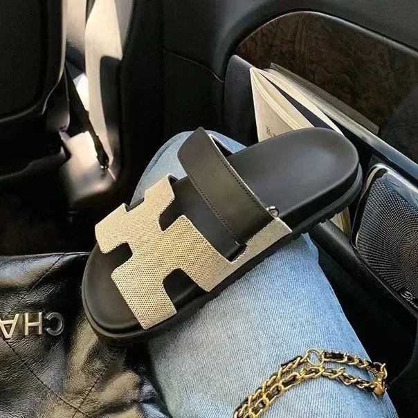 Flat Bottom Slippers Summer New Style Slippers Women's Versatile Beach Slippers Casual Fashion Women's Shoes Zapatos De Mujer