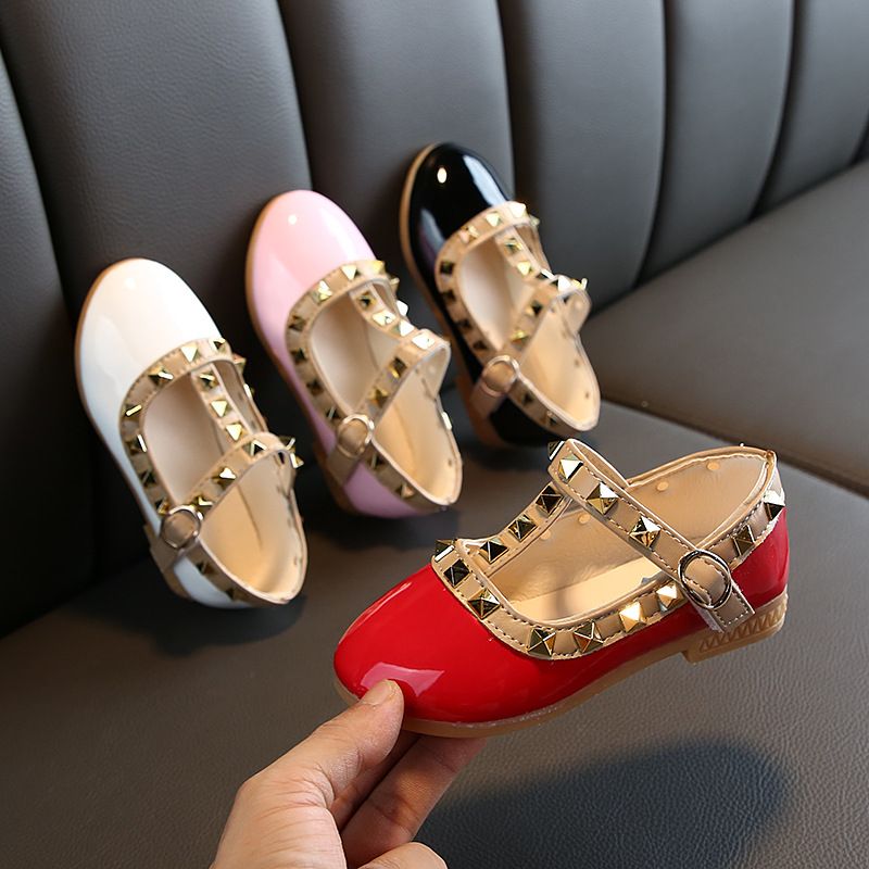 Girls Loafers Shoes Spring Children Shoes Girl Rivets Princess Autumn Toddler Girls Kids Flat Shoes T-Tied Style Girls Summer Sandals