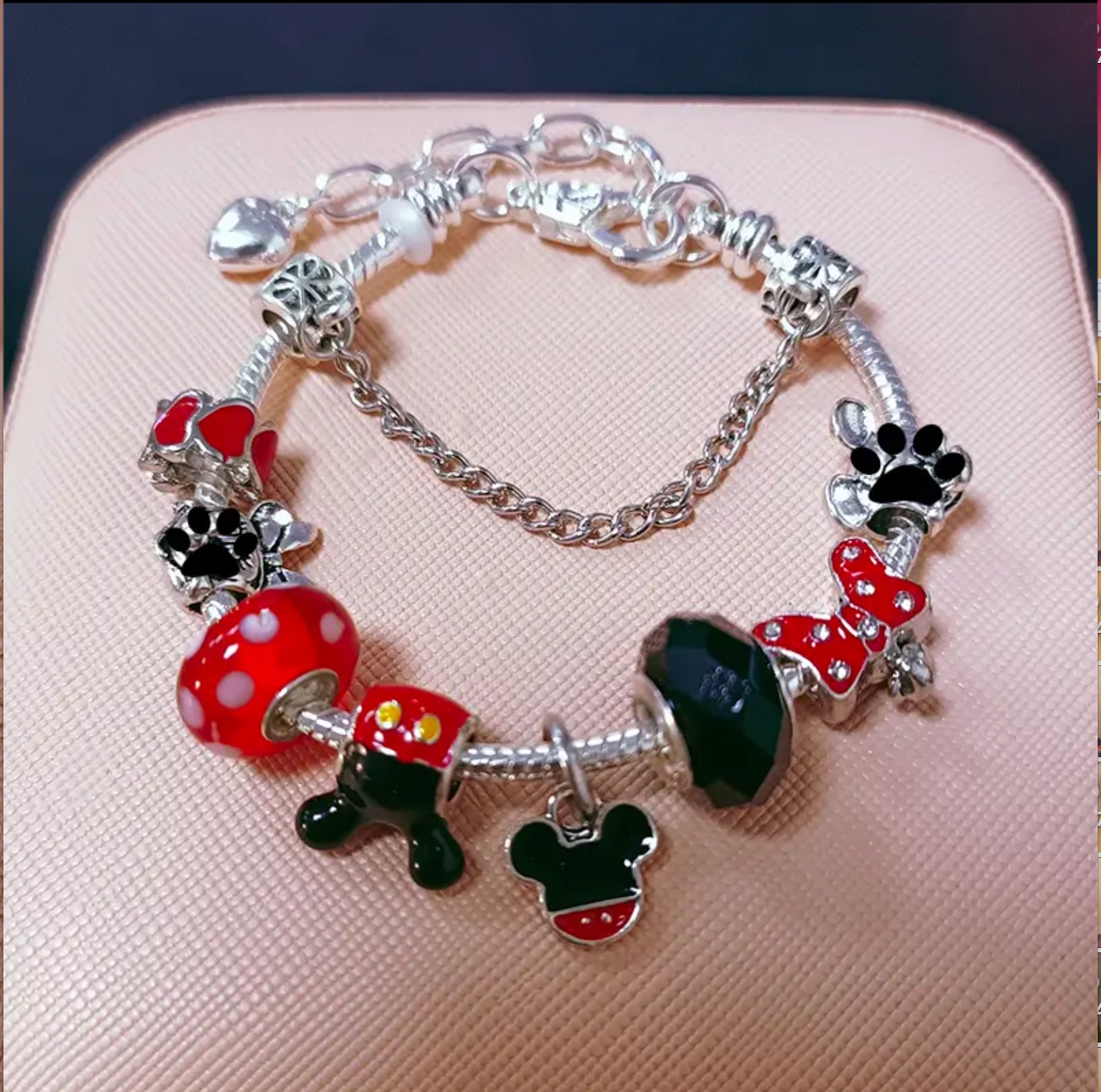 Pan Family Style Bracelet Female Diy Fine Vintage Green Dream Catching Net Pendant Bracelet Net Red Forest Snake Bone Bracelet