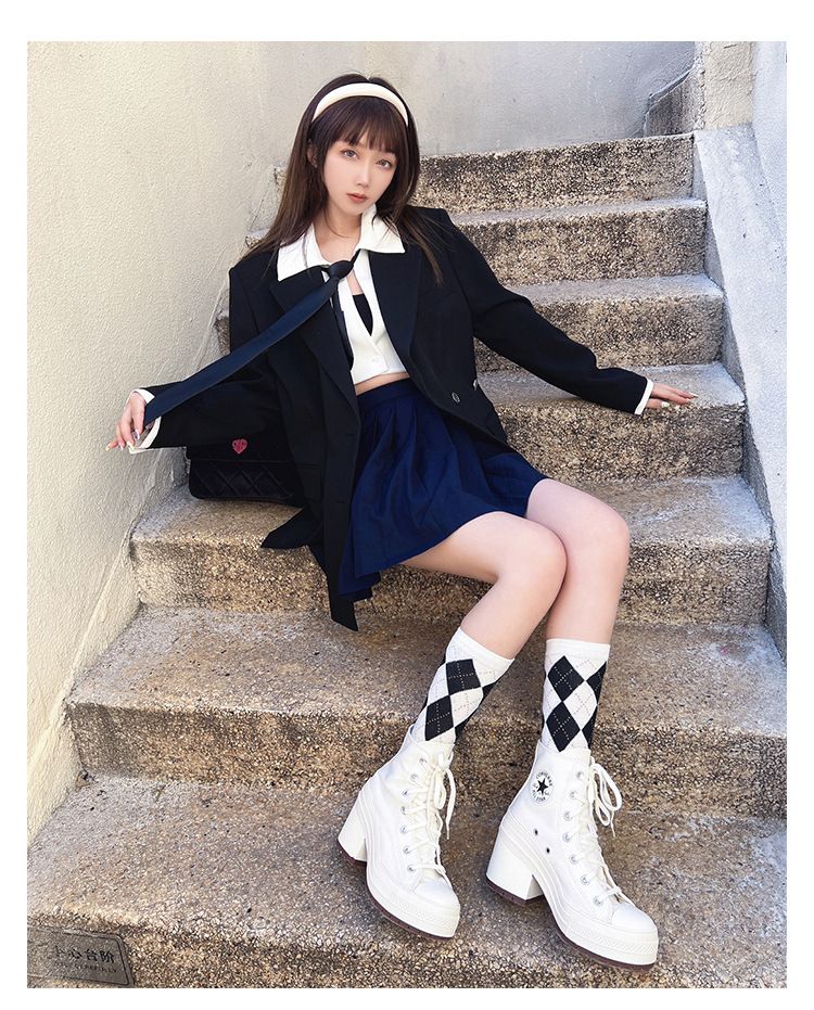 Retro high-heeled canvas shoes women's new round head lace up versatile height increase thick bottom high gang small white shoes