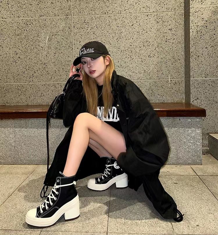 Retro high-heeled canvas shoes women's new round head lace up versatile height increase thick bottom high gang small white shoes