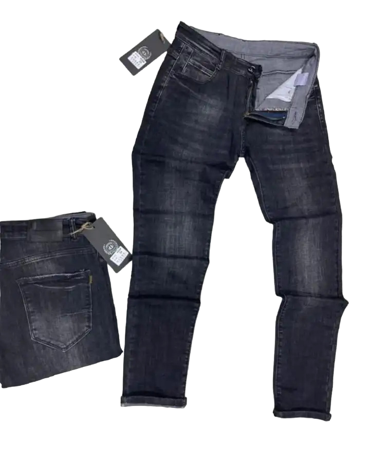 MEN SLIM FIT JEANS TROUSER  Men’s jeans straight pants business thin section mid-waist trousers boy’s loose trousers casual men’s pants men’s classic slim jeans Simple and versatile size 30,31,32,33..