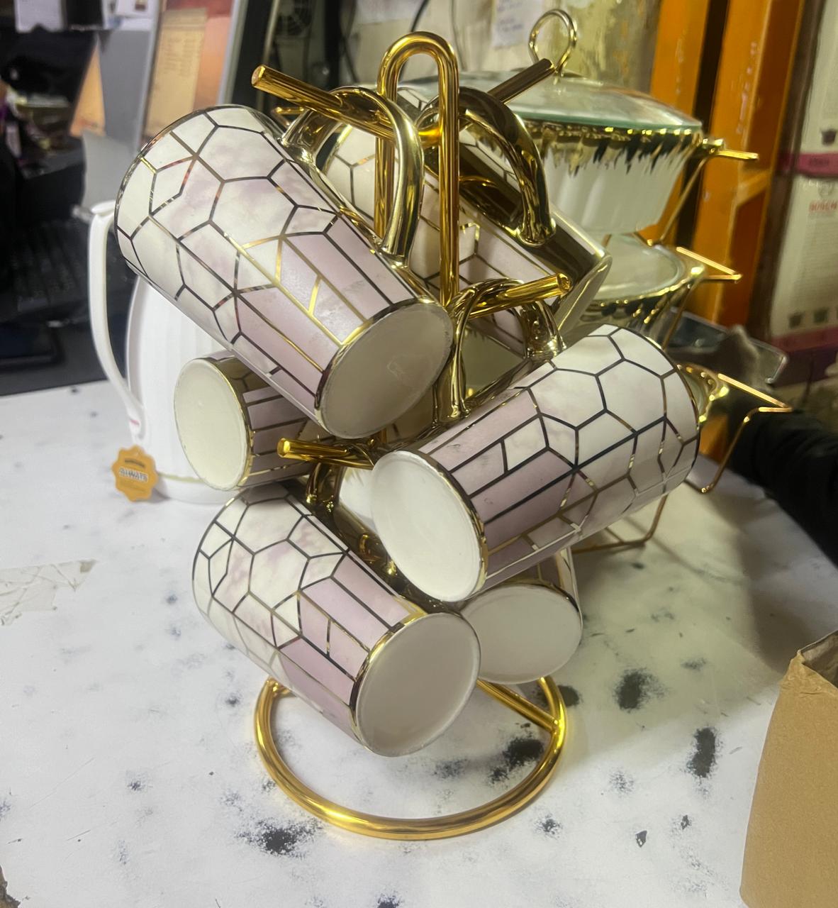 OFFER 6 pcs Quality golden kitchen mugs with stand
