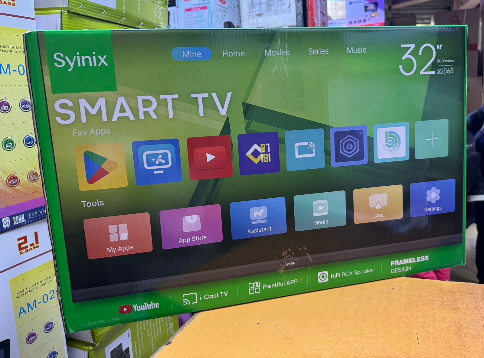 SYINIX 32" INCHES SMART FRAMELESS TV-NETFLIX/YOUTUBE/USB/HDMI+free gift